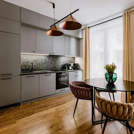 Arte Ogrod Saski 32 - Faktura Vat Apartmán Lublin